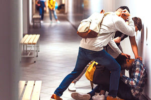 ΟΙ ΕΚΠΑΙΔΕΥΤΙΚΟΙ ΚΑΤΑΓΓΕΛΟΥΝ ΟΤΙ ΚΑΛΟΥΝΤΑΙ ΝΑ ΕΠΩΜΙΣΘΟΥΝ ΤΟ ΒΑΡΟΣ ΤΗΣ ΔΙΑΧΕΙΡIΣΗΣ “Το Υπουργείο με βαθιά επικίνδυνο τρόπο έρχεται να αντιμετωπίσει το πρόβλημα του bullying”