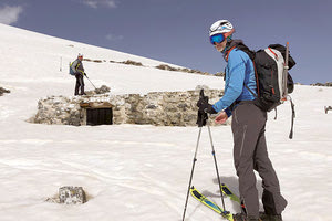 Μοναδική Κρήτη! Στην κορυφή του Ψηλορείτη οι σκιέρ κάνουν τα κόλπα τους! (φωτογραφία Healing Creta)