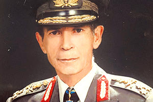 ΤΕΛΕΤΗ ΜΕΤΑΦΟΡΑΣ ΤΩΝ ΟΣΤΩΝ ΤΟΥ Στην τελευταία του κατοικία στον Κρουσώνα ο στρατηγός Ιωάννης Ζωζωνάκης  