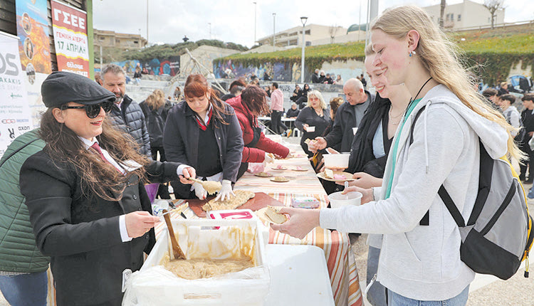 Πλήθος κόσμου βρέθηκε στον Καράβολα 