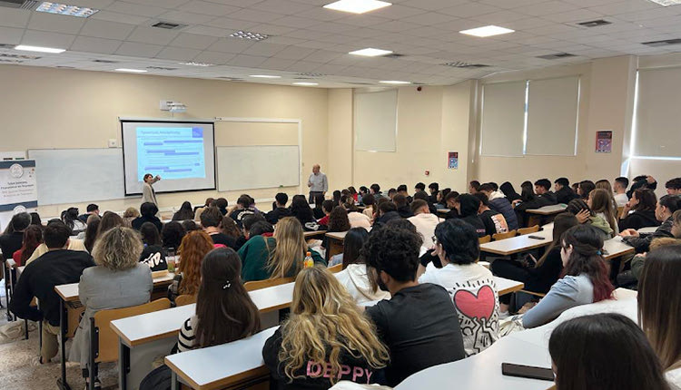 ΤΜΗΜΑ ΔΙΟΙΚΗΣΗΣ ΕΠΙΧΕΙΡΗΣΕΩΝ ΚΑΙ ΤΟΥΡΙΣΜΟΥ ΤΟΥ ΕΛΜΕΠΑ Υποδέχθηκε μαθητές οκτώ σχολείων της Κρήτης