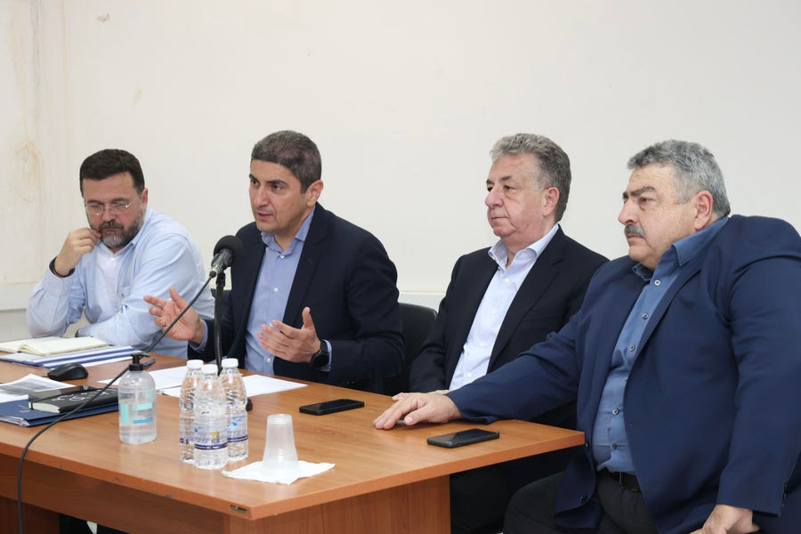 Αυγενάκης: Πρέπει να γίνουν έγκαιρες παρεμβάσεις για τη διαχείριση του νερού