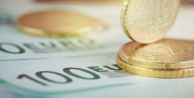 Κατώτατος μισθός: Πόσο και πότε αυξάνεται