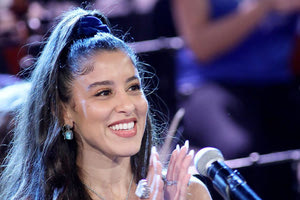 Το «Ζάρι» της Μαρίνας Σάττι είναι όλα όσα περιέγραφε σε συνέντευξη της στην «Π»