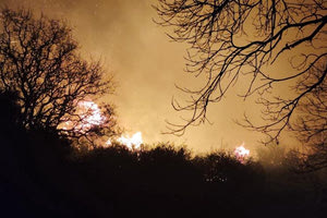 Φωτιά στην Κάνδανο: Δύο συλλήψεις, αναζητούνται κι άλλα άτομα