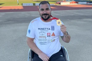 Δύο χρυσά μετάλλια στην Τυνησία για τον Μανώλη Στεφανουδάκη