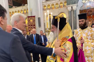 Καλύτερο κλίμα: Αντάλλαξαν θερμές ευχές Αρχιεπίσκοπος και δήμαρχος