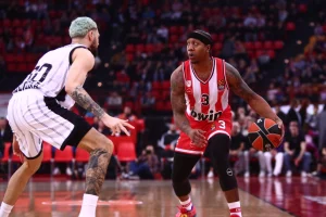 Λύγισε τη Βίρτους Μπολόνια ο Ολυμπιακός στο ΣΕΦ