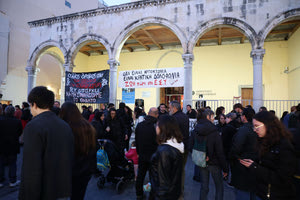 «Κλικ» από την διαμαρτυρία στα Λιοντάρια για τον 72χρονο καρκινοπαθή που αυτοκτόνησε