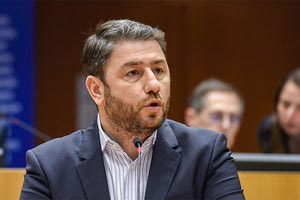 Πρωτοβουλία Ανδρουλάκη για πρόταση δυσπιστίας κατά της κυβέρνησης- Τι απαντά ο Μαρινάκης