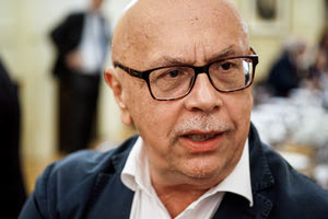 Ο κ.Δουζίνας