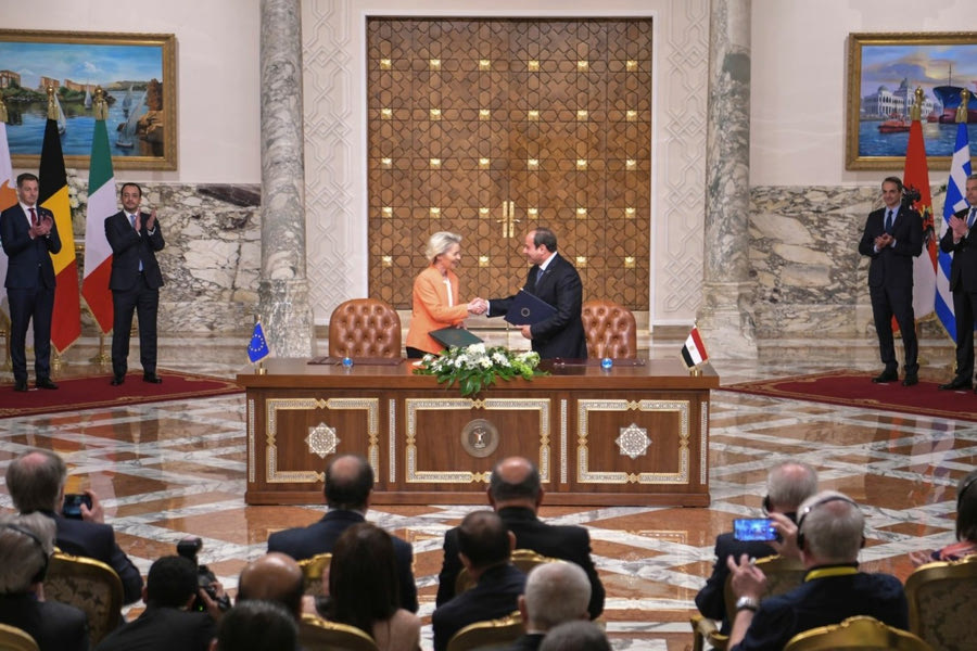 Το πακέτο των 7,4 δισ. ευρώ για να ανακοπούν οι καραβιές των μεταναστών προς την Κρήτη και την Ευρώπη