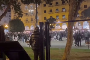Στο Αυτόφωρο οι συλληφθέντες για την ομοφοβική επίθεση