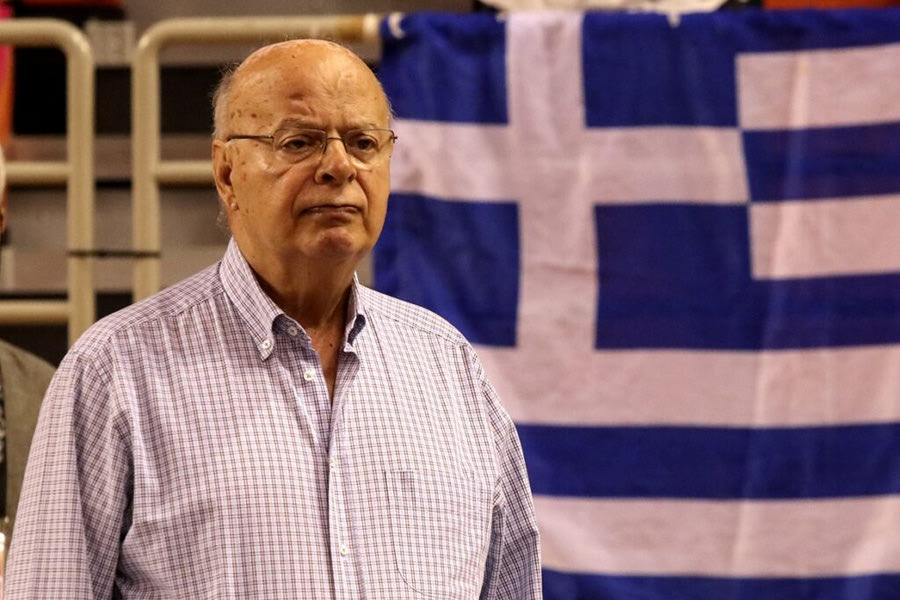 Επίτιμος πρόεδρος της ΕΟΚ ο Βασιλακόπουλος