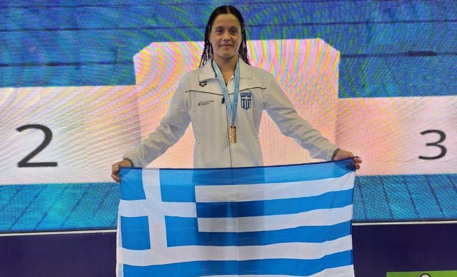 Εκπληκτική η Βασιλάκη: Ρεκόρ 16 ετών κατέρριψε στα 1500μ ελεύθερο Νεανίδων