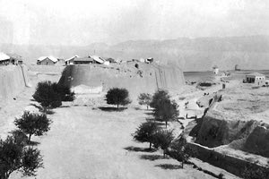 Η φωτογραφία της ημέρας: Άφιξη ασθενούς με ασθενοφόρο στο αναρρωτήριο της γερμανικής αεροπορίας στη Κατσαμονίτσα, το 1942