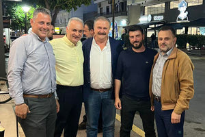 Ξεκίνησε περιοδείες ο Μανόλης!