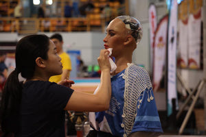 Η Σοφία φόρεσε το σαρίκι και εντυπωσίασε μικρούς και μεγάλους!