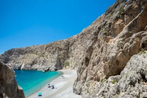 Η Ελλάδα στις κορυφαίες χώρες για σόλο διακοπές στην παραλία