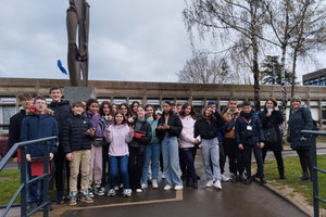 Μαθητές του 13ου Γυμνασίου Ηρακλείου στη Νορμανδία