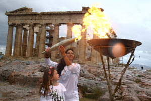 Στους δρόμους της Αθήνας ταξιδεύει η Ολυμπιακή Φλόγα