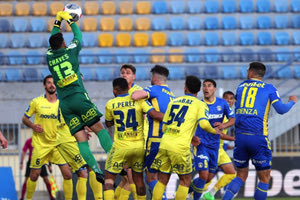 Χαμός στα πλέι άουτ της Σούπερ Λίγκα