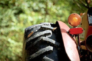 Τραγωδία στο Ηράκλειο: Άνδρας καταπλακώθηκε από αγροτικό μηχάνημα