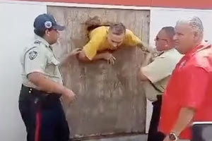 Έσκαψαν τούνελ για να αποδράσουν κι έπεσαν πάνω σε άσκηση αστυνομικών!