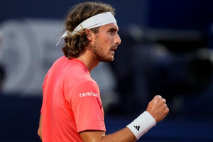 Νικητής στο «θρίλερ» ο Τσιτσιπάς