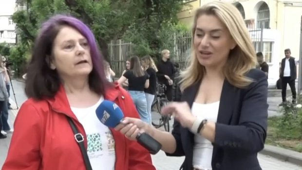 Πανελλήνιες 2024: Μάθημα ζωής από 66χρονη που έδωσε εξετάσεις