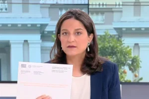 Κεραμέως: Διευκρινίσεις για την επιστολική ψήφο, η προθεσμία