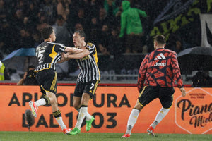 Ιταλία: Επέστρεψε από το 0-3 στη Μπολόνια η Γιουβέντους