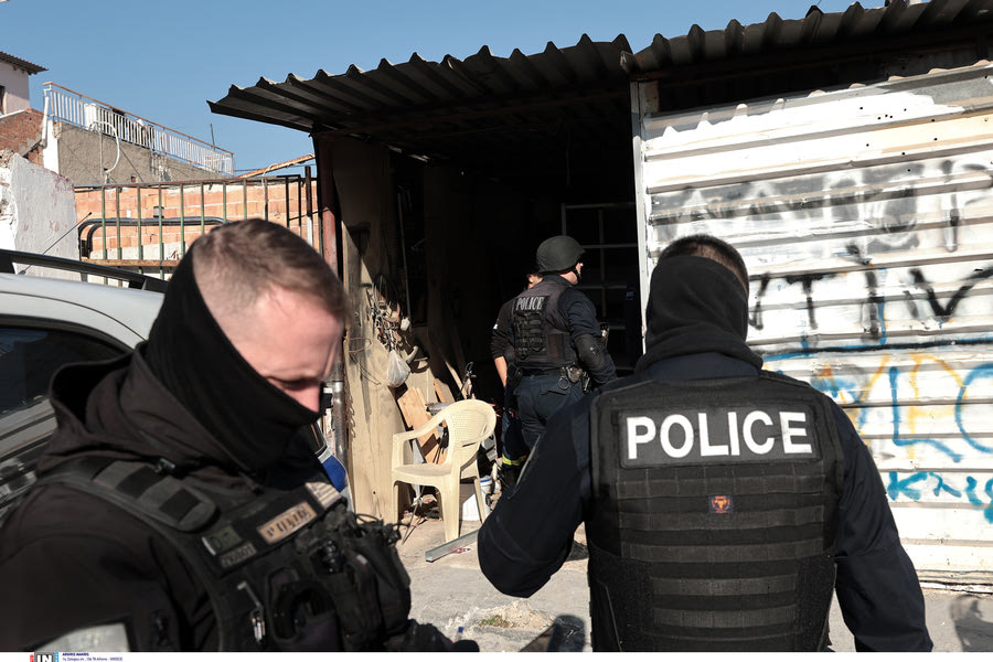 Ρέθυμνο: Tρεις συλλήψεις για όπλα και ναρκωτικά