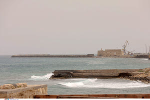 Συνεχίζεται η αποπνικτική ατμόσφαιρα με… Αφρικανική σκόνη και ζέστη