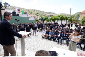 Ζωνιανά: Συνάντηση με τους κτηνοτρόφους είχε ο Λευτέρης Αυγενάκης