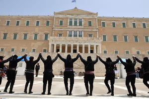 Γενοκτονία των Ποντίων: Σε κλίμα συγκίνησης η Προεδρική Φρουρά τίμησε τα θύματα