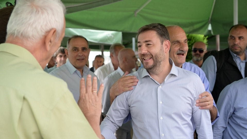 Στη Σέριφο ο Νίκος Ανδρουλάκης