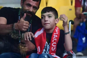 Ο μικρός Γιαννάκης στη Νέα Φιλαδέλφεια για τον τελικό