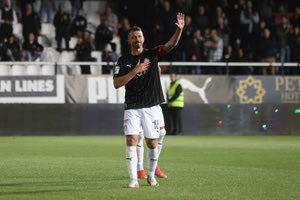 Τέταρτος και καταϊδρωμένος στα πλέι άουτ ο ΟΦΗ – Συγκίνηση στο “αντίο” του Γιαννούλη