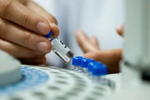 Ανησυχία μετά από το κρούσμα μηνιγγίτιδας σε μαθήτρια δημοτικού – συμπτώματα και θεραπεία