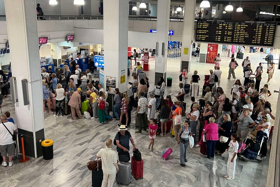 Απογειώνεται η κίνηση: Πάνω από 100 πτήσεις  την ημέρα στο «Ν.Καζαντζάκης»