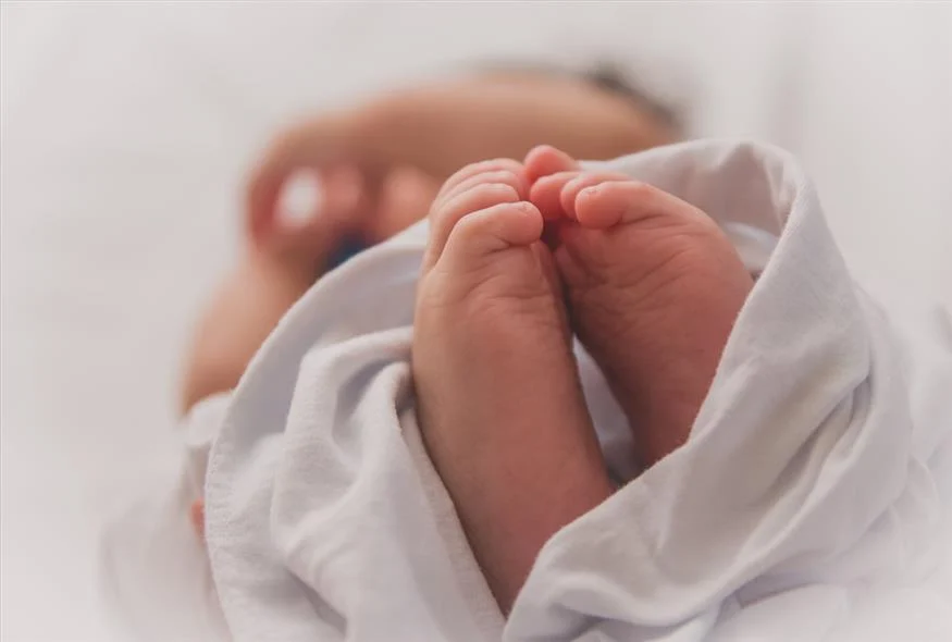 Βραυρώνα: Στον ανακριτή ο πατέρας του νεκρού βρέφους