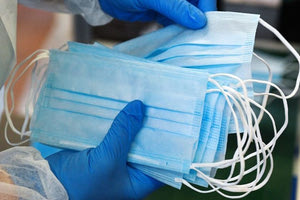 Αθήνα: Συνελήφθησαν 2 αλλοδαποί που διακινούσαν επικίνδυνες ιατρικές μάσκες και αυτοδιαγνωστικά τεστ