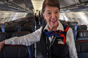 Πέθανε η μακροβιότερη αεροσυνοδός στον κόσμο