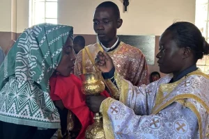 Χειροτονήθηκε η πρώτη γυναίκα διακόνισσα της ορθόδοξης εκκλησίας