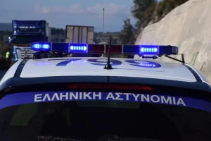 Έκανε 350 μέτρα σούζα – Συνελήφθη οδηγός μοτοσικλέτας στην Καλλιθέα