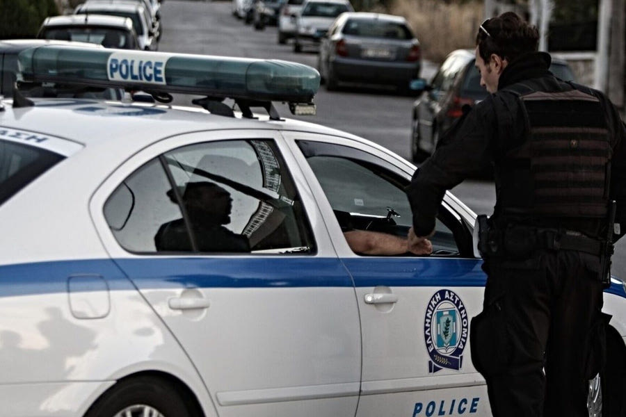 Στην Ευελπίδων ο ποινικολόγος που ξυλοκόπησε την σύζυγό του