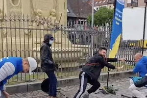 Γερμανία: Ένοπλος μαχαίρωσε κόσμο σε «ζωντανή μετάδοση» στο YouTube