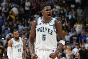 ΝΒΑ: Εμειναν ζωντανοί οι Τίμπεργουλβς