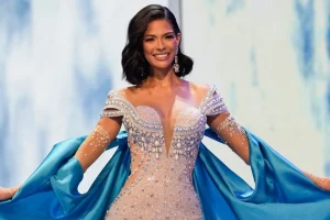 Στην Αθήνα η Μις Υφήλιος 2023: Επίσκεψη στην Ακρόπολη